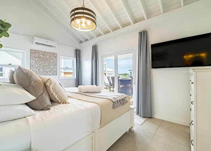 Peace Of Mind And Mistico Club Boat Shuttle San Pedro (Ambergris Caye)